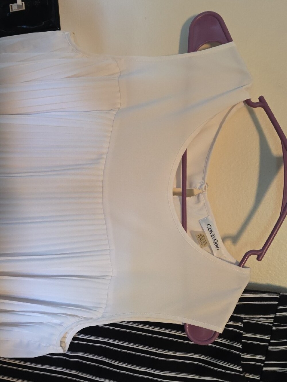 Chalet White Pleated Sleeveless Top with Black & White Striped Skinny Pants Set - Picture 4 of 9